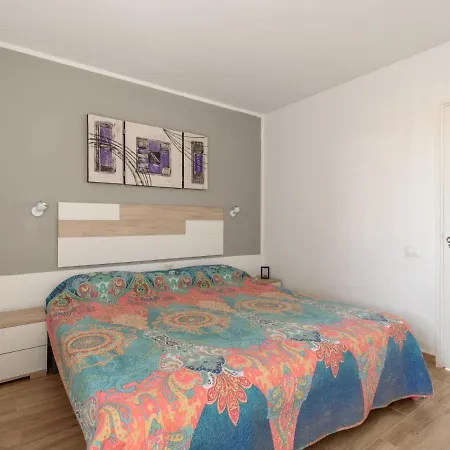134 Lovely 1 Bedroom Accommoda, Pool, Terrace, Wif Apartment